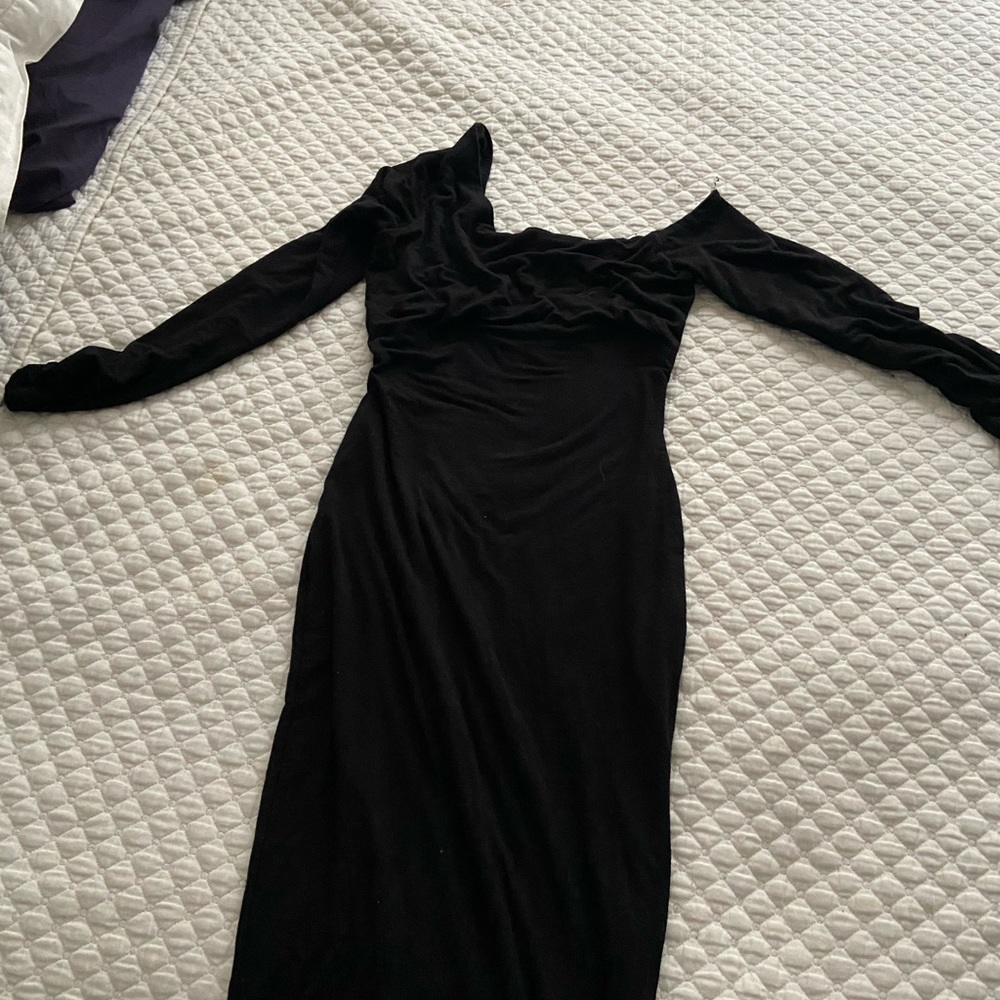 BLACK LONG SLEEVE DRESS
